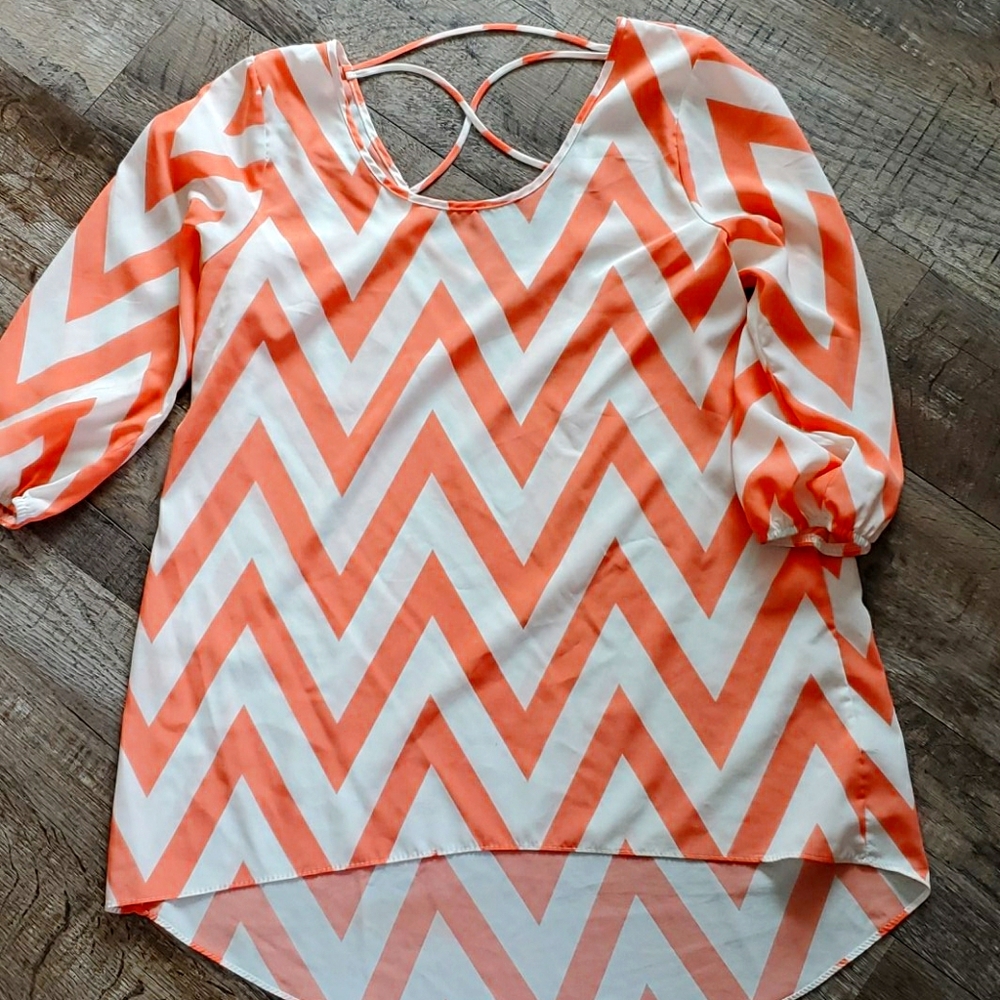 High low chevron top